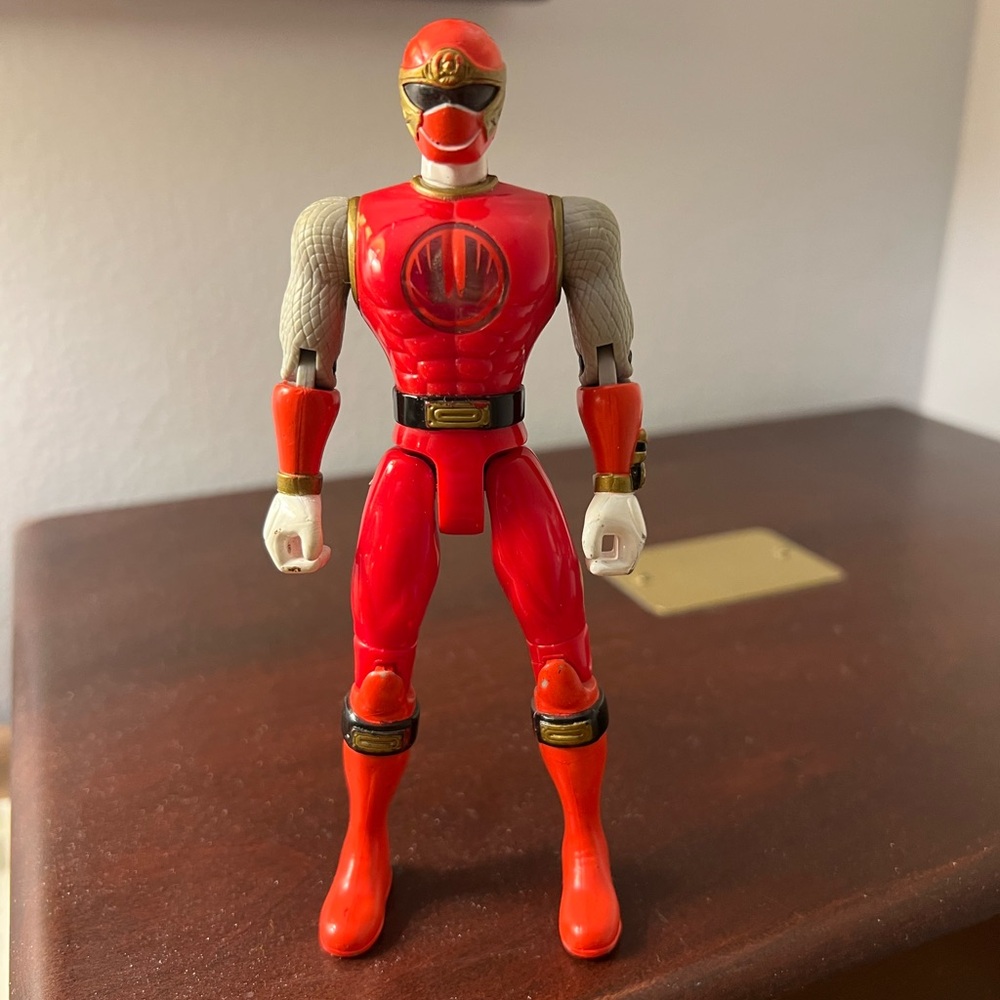 Red Power Ranger Action Figure Toy - Picture 3 of 5